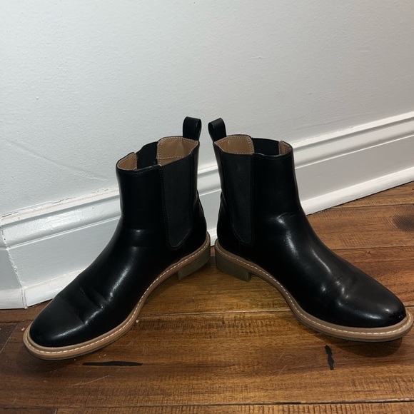 Universal Thread Women's Black Pre Owned Pearl Chelsea Boots in Size 7 - Picture 7 of 9